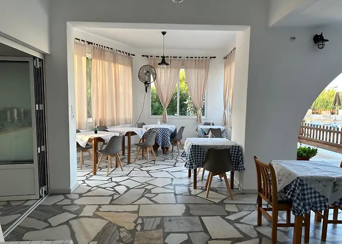 Anna 4* Agios Prokopios (Naxos)