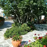 Aparthotel Anna 4*