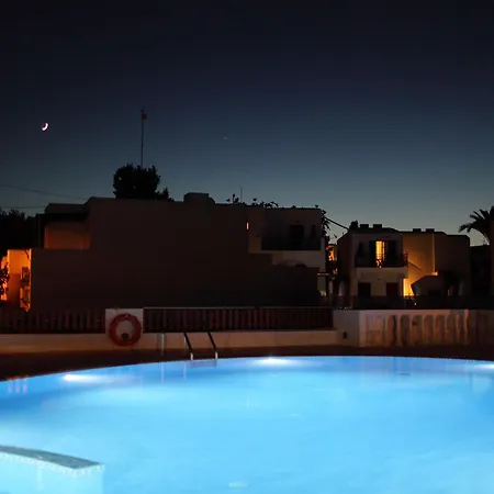 Anna Apartmanhotel